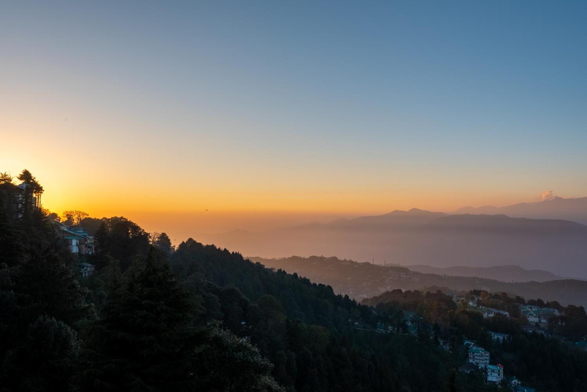 The Seasons Dalhousie - Best Valley View & Mountain View Hotel In Dalhousie Bagian luar foto