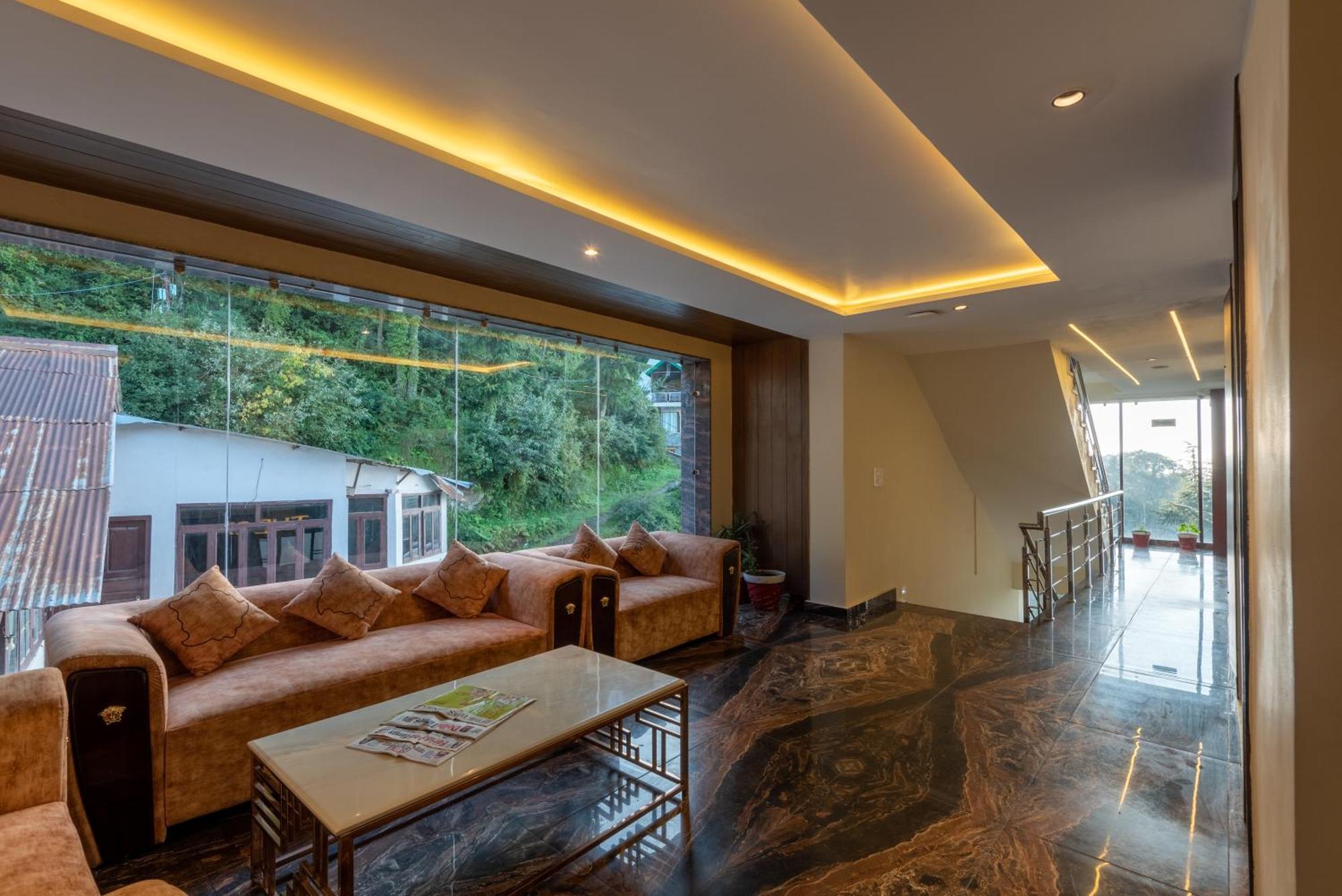 The Seasons Dalhousie - Best Valley View & Mountain View Hotel In Dalhousie Bagian luar foto