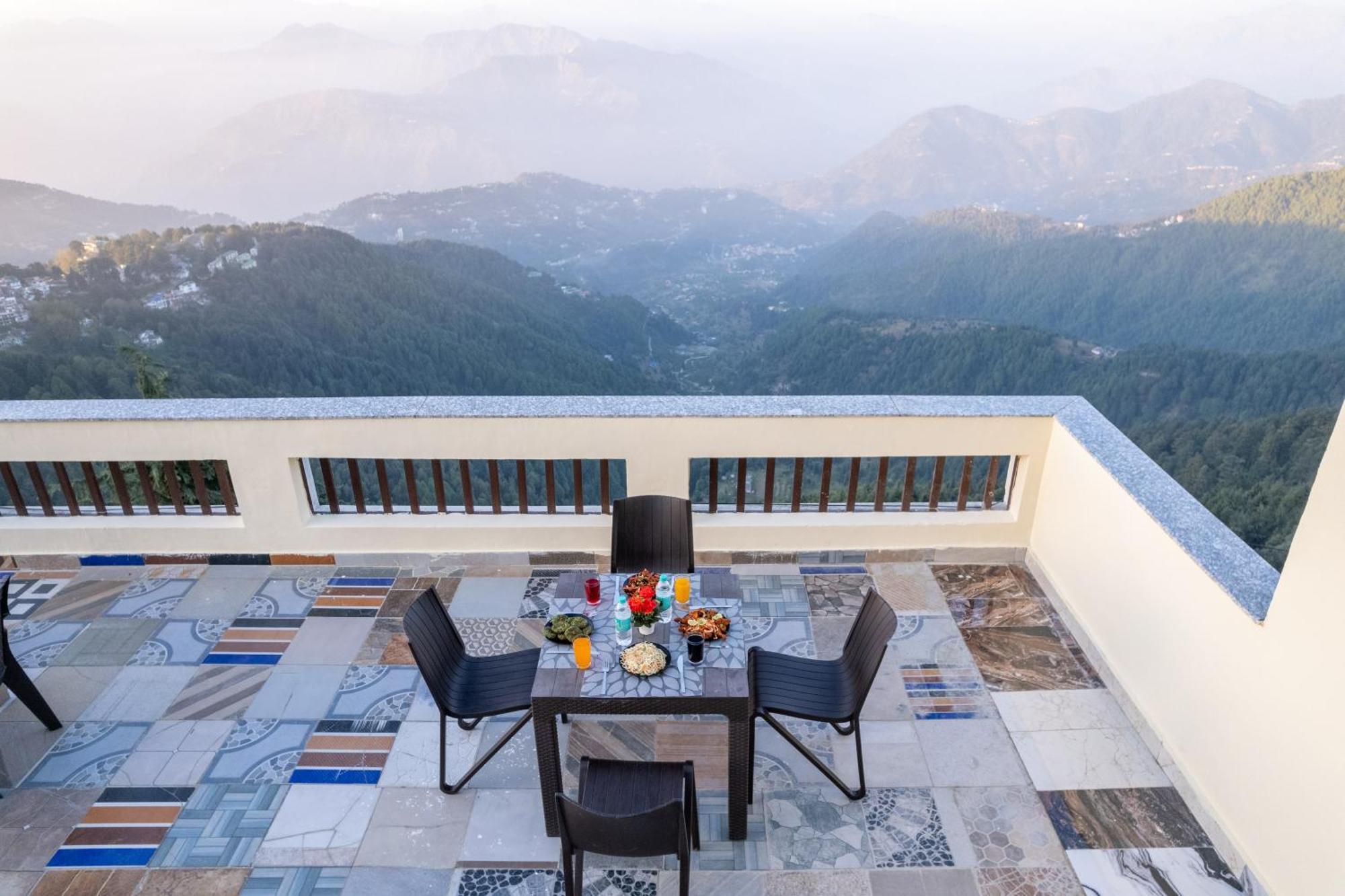 The Seasons Dalhousie - Best Valley View & Mountain View Hotel In Dalhousie Bagian luar foto